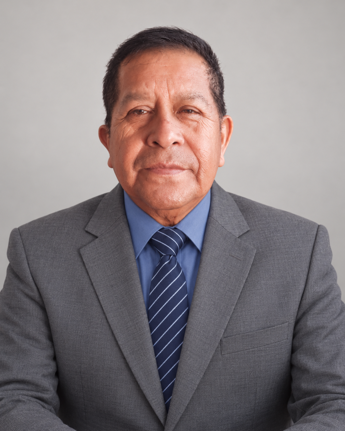 Ing. Santiago Salhuana Díaz